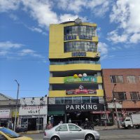 Exterior de las Canchas Fabian Vargas Indoor 63 en Bogota, Colombia
