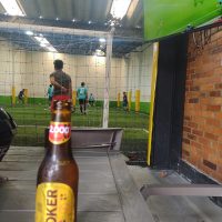 Zona Relajo y Tribuna Cancha Fútbol 5 Synthetic en Bogota, Colombia